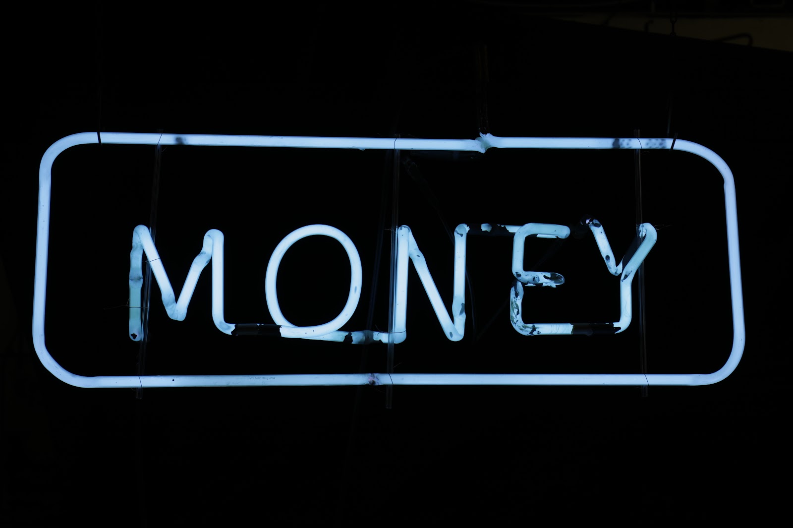 MONEY neon sign