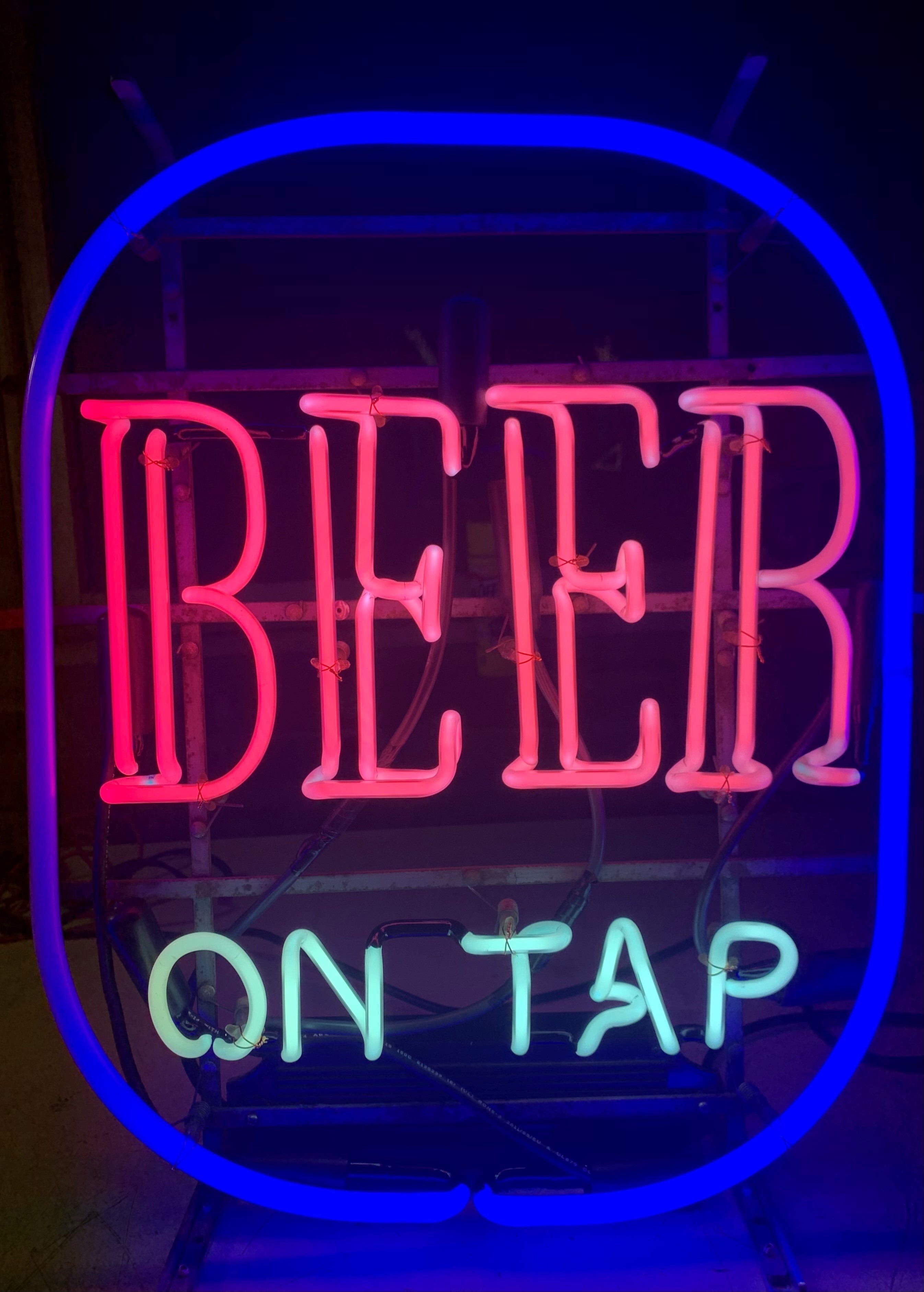 BEER ON TAP neon sign