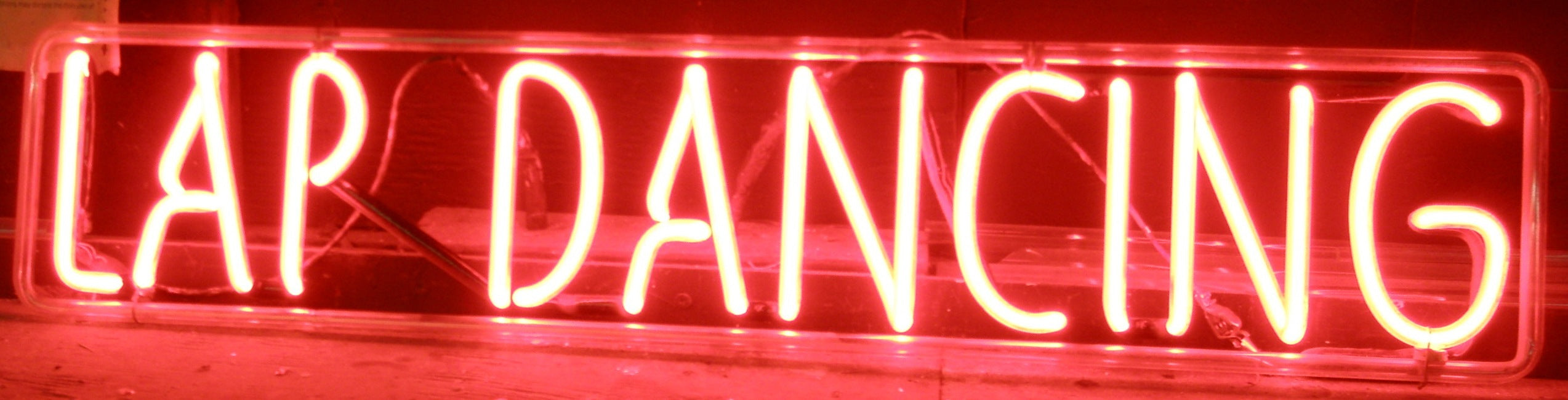 LAP DANCING neon sign