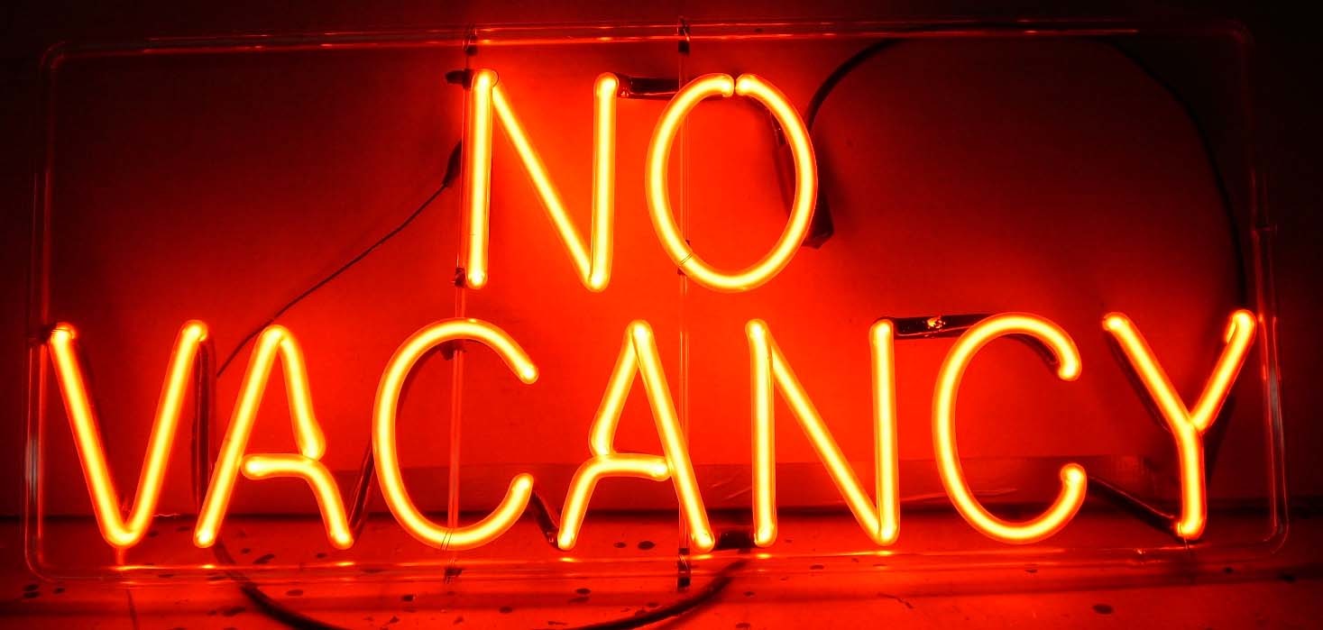 NO VACANCY neon sign