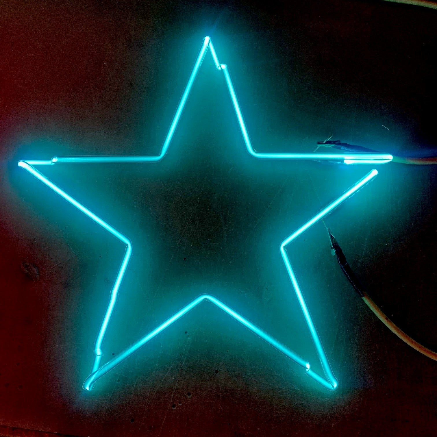 STAR neon sign