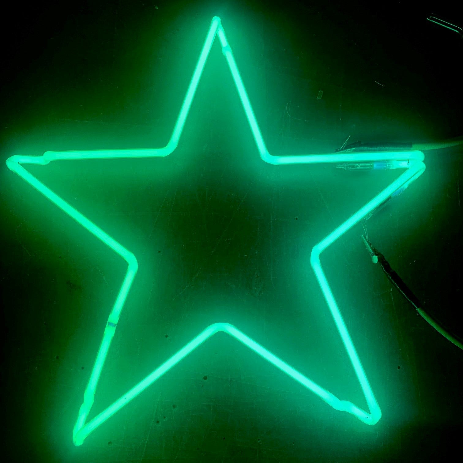 STAR neon sign